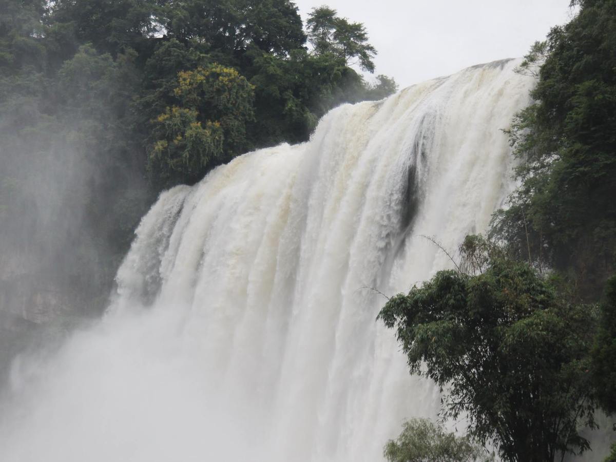 【2015 年貴州旅行】臥鋪火車初體驗、黃果樹大瀑布、黔靈山公園